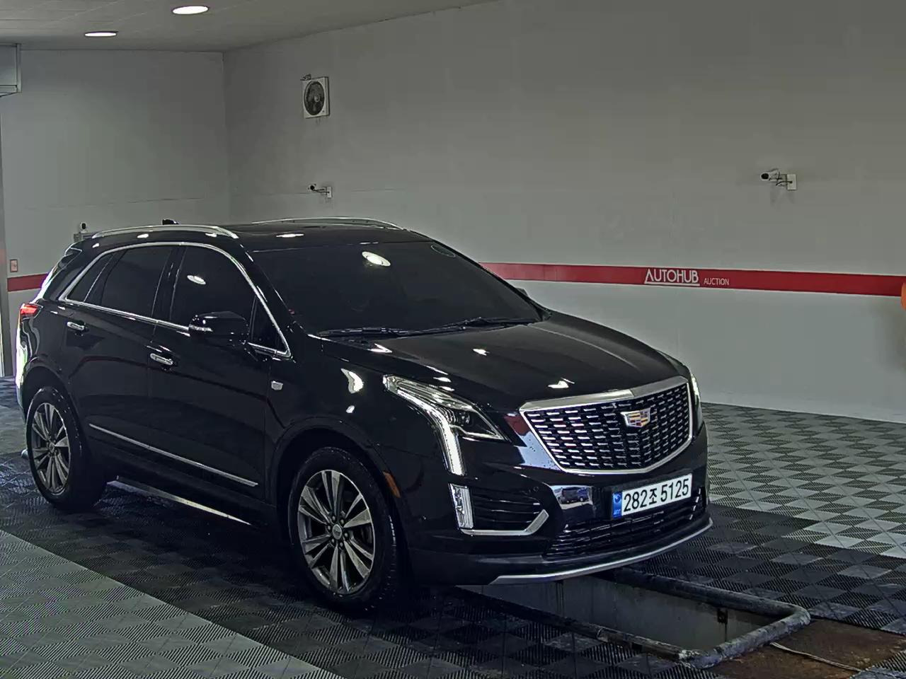 2020 - cadillac xt5