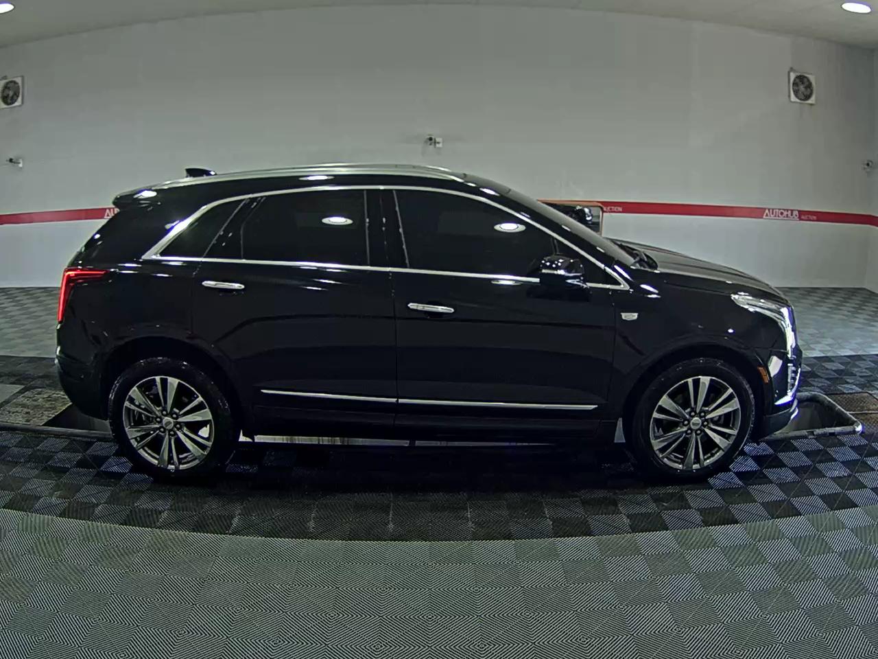 2020 - cadillac xt5