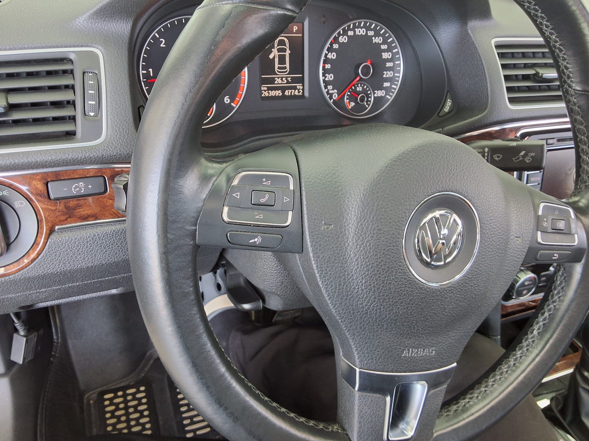 2012 - volkswagen passat
