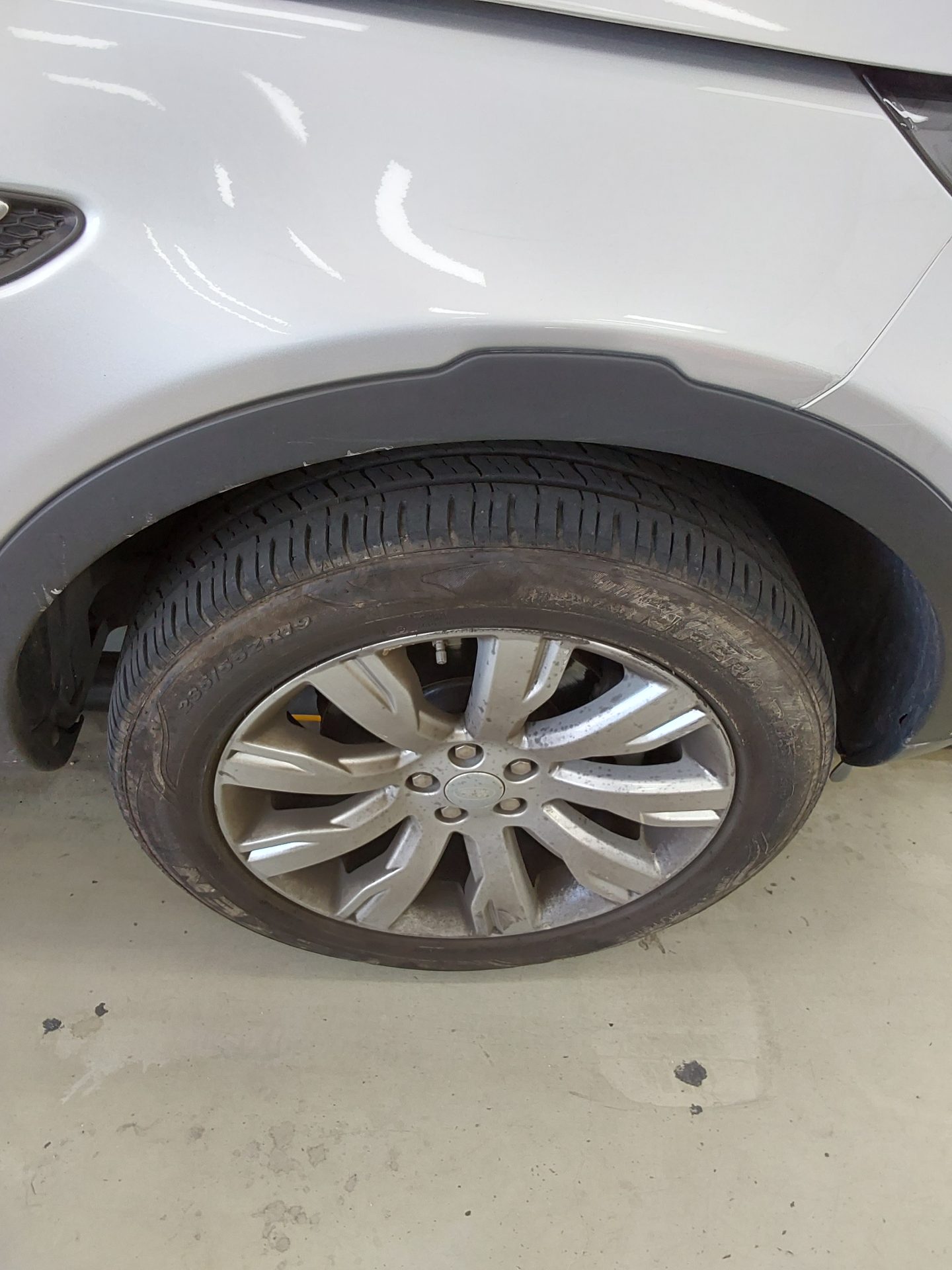 2016 - land rover discovery