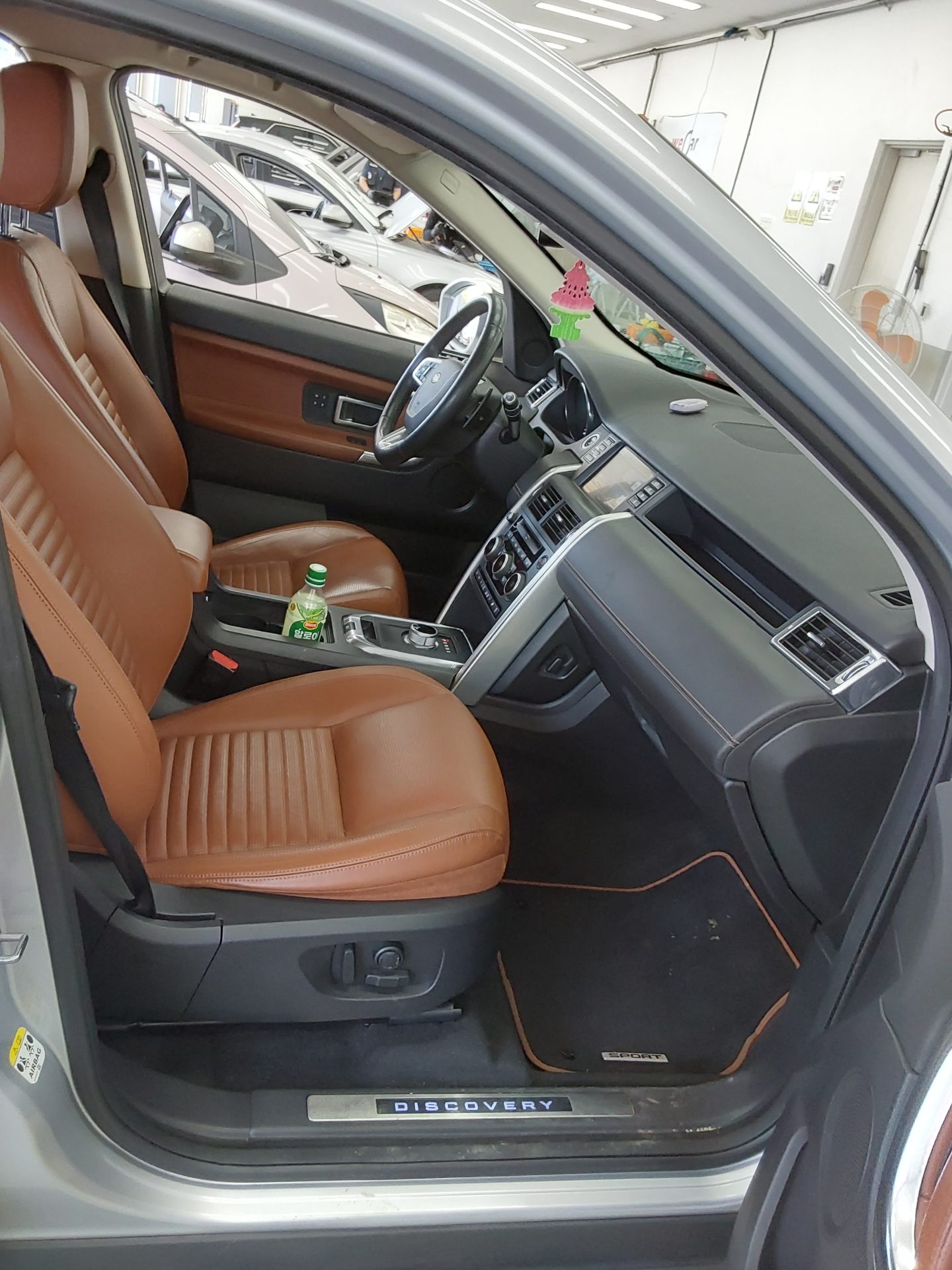 2016 - land rover discovery