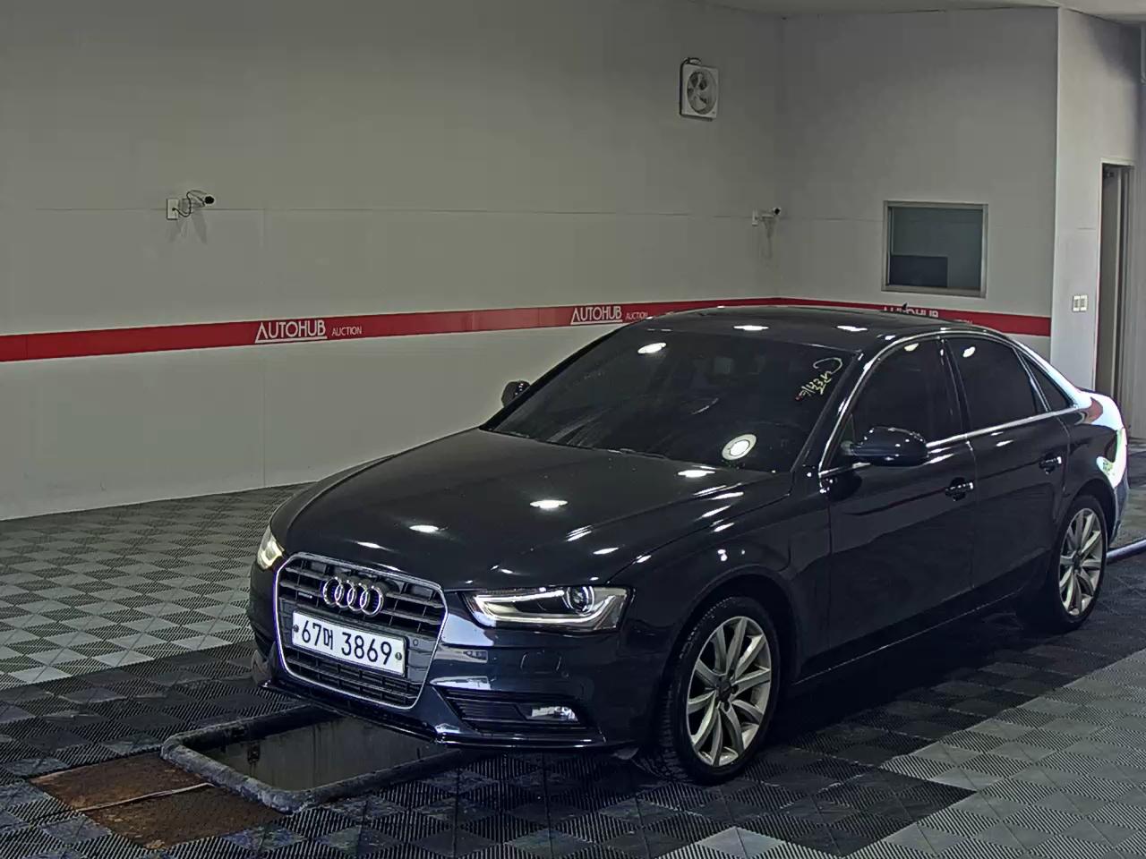 AUDI A4 (4TH GEN) TDI DYNAMIC