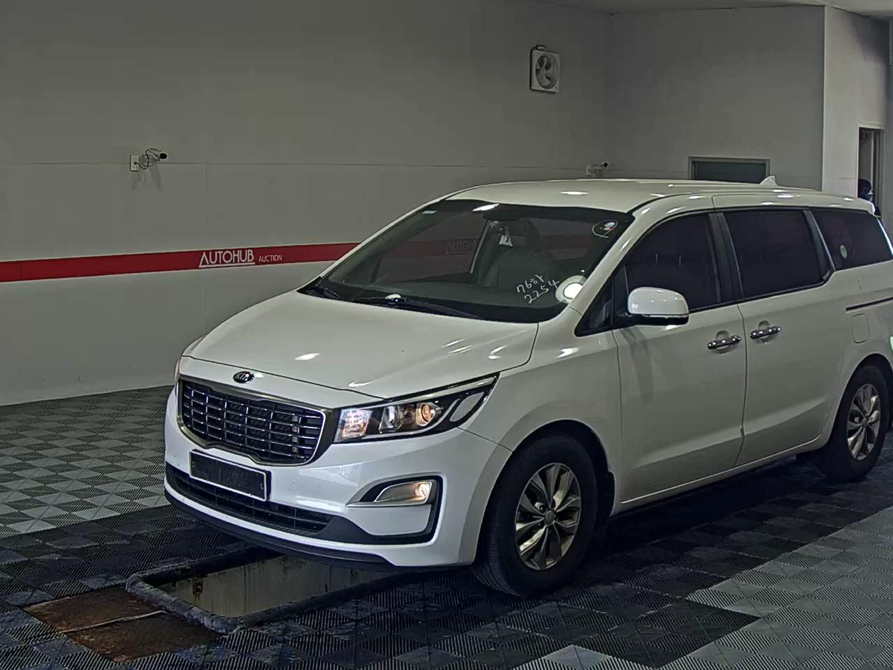 2020 - kia carnival