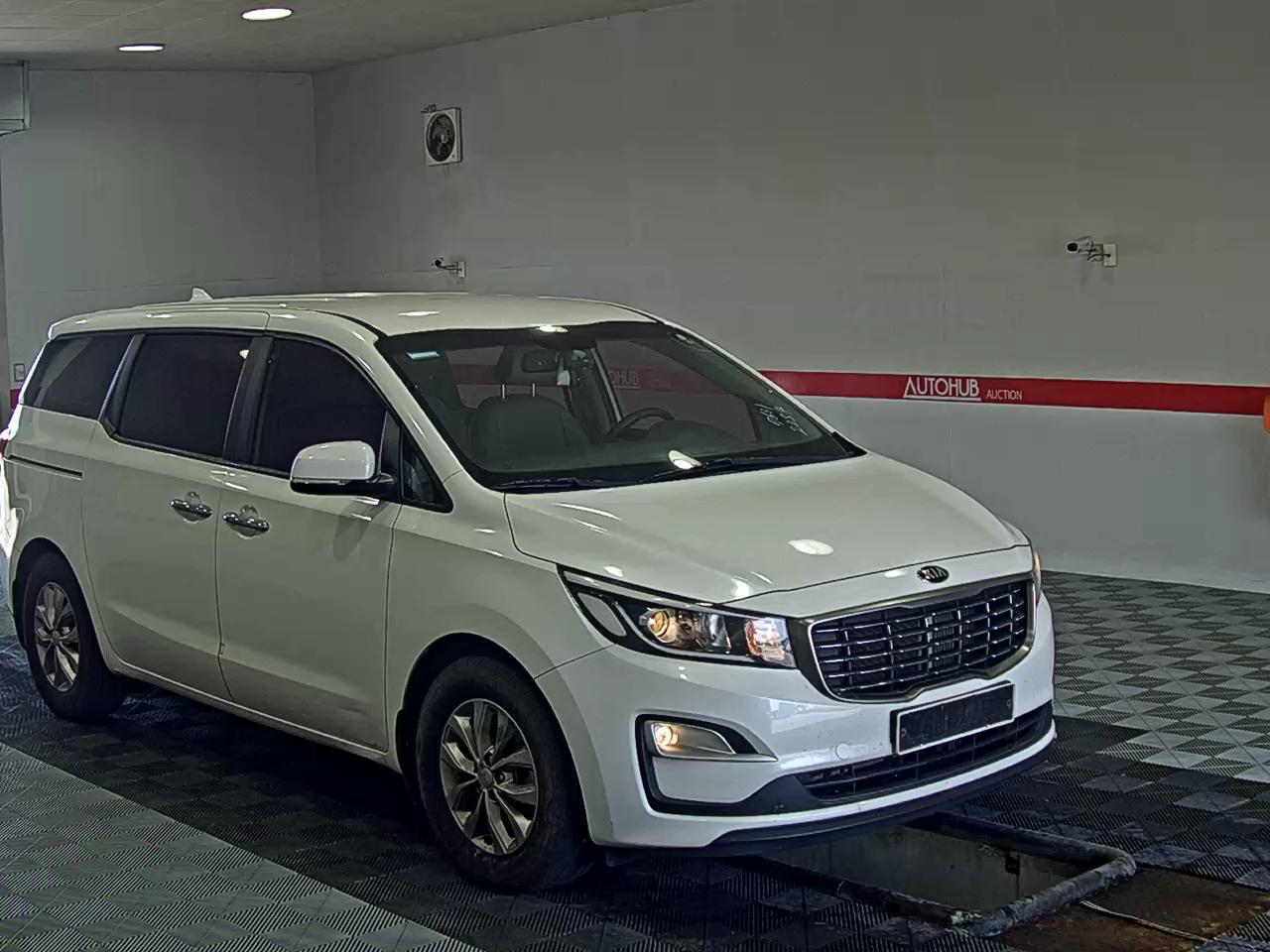 2020 - kia carnival
