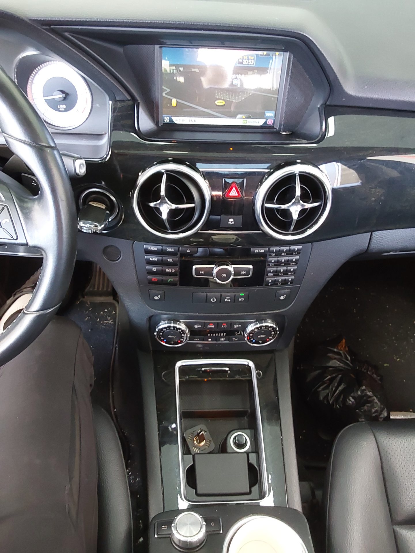 2013 - mercedes-benz glk220