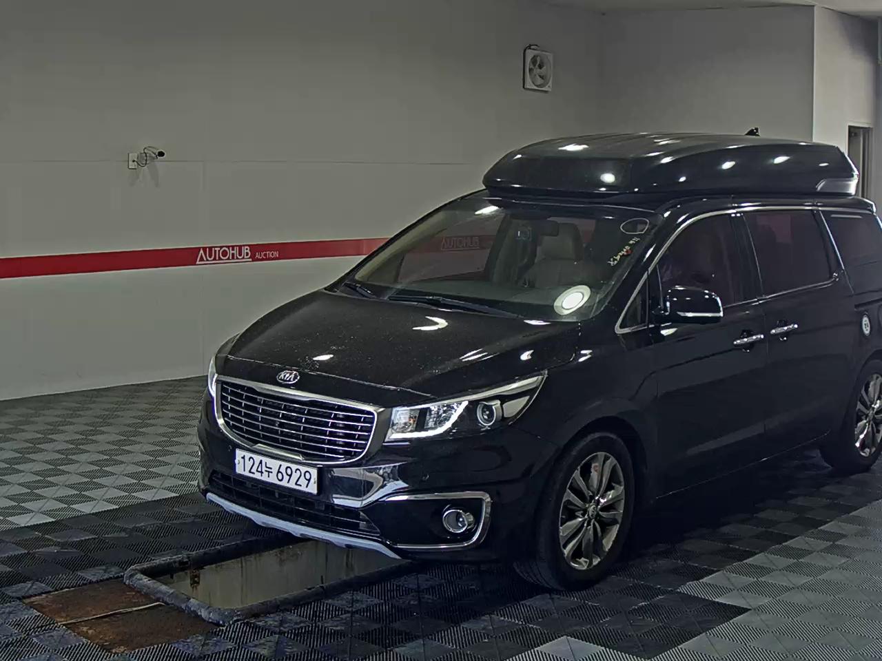 2018 - kia carnival