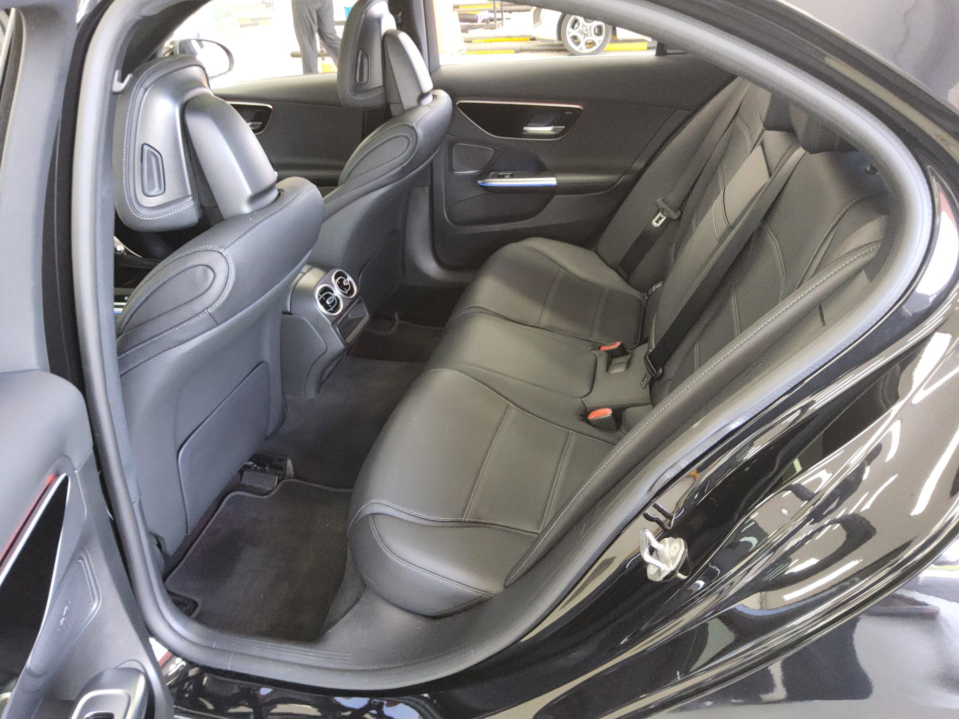 2023 - mercedes-benz c200