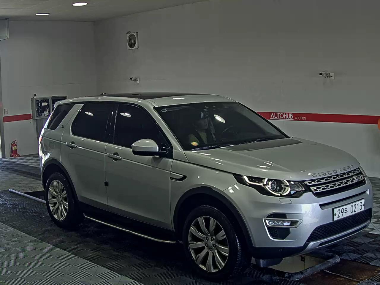 2016 - land rover discovery