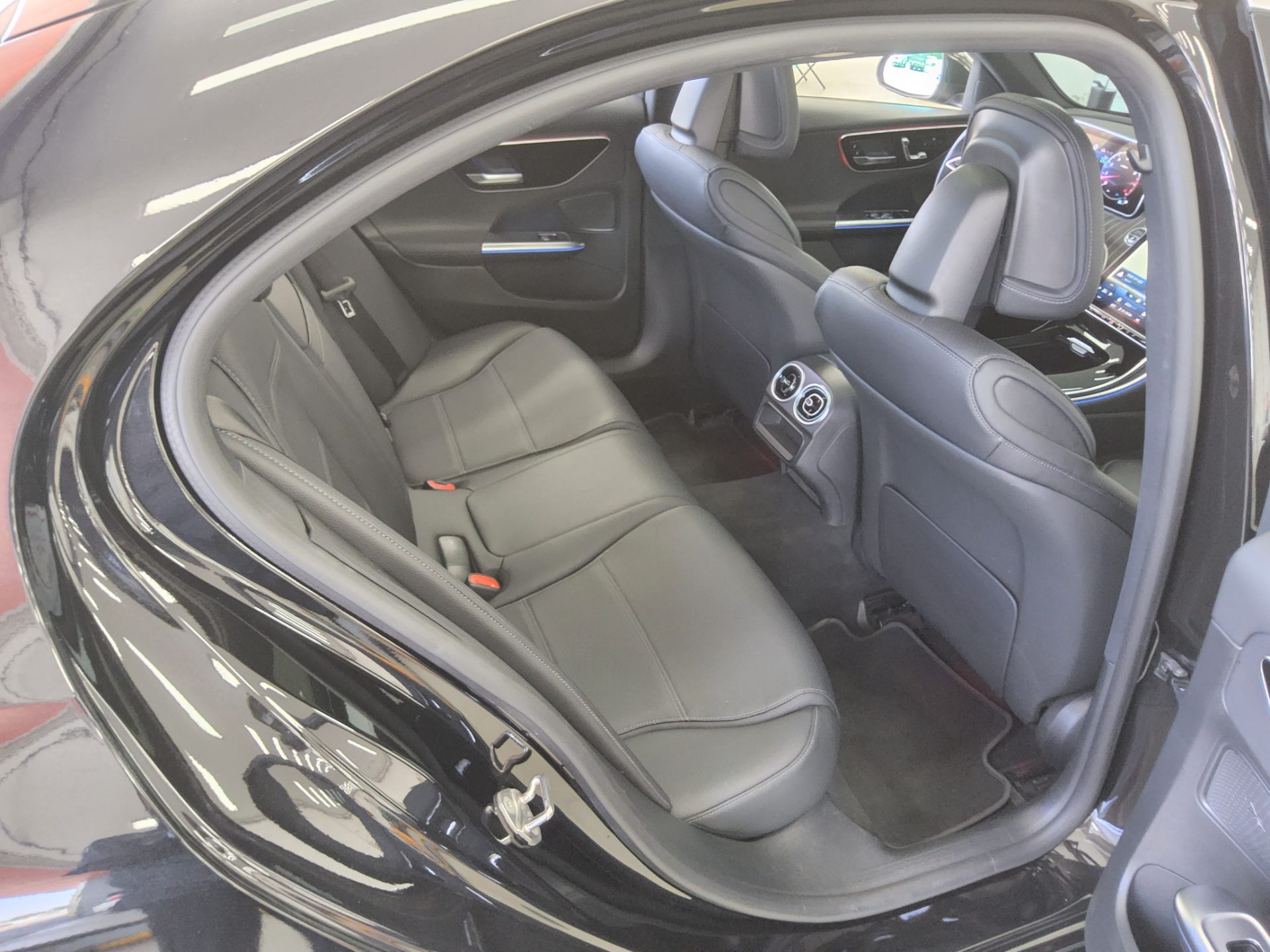 2023 - mercedes-benz c200