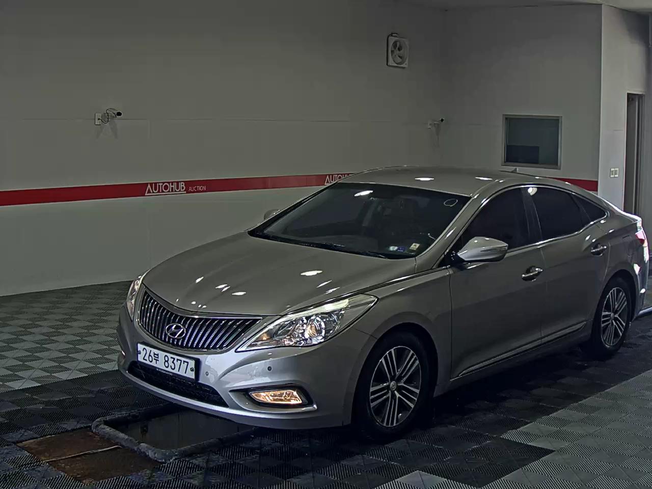 HYUNDAI GRANDEUR HG HG 240
