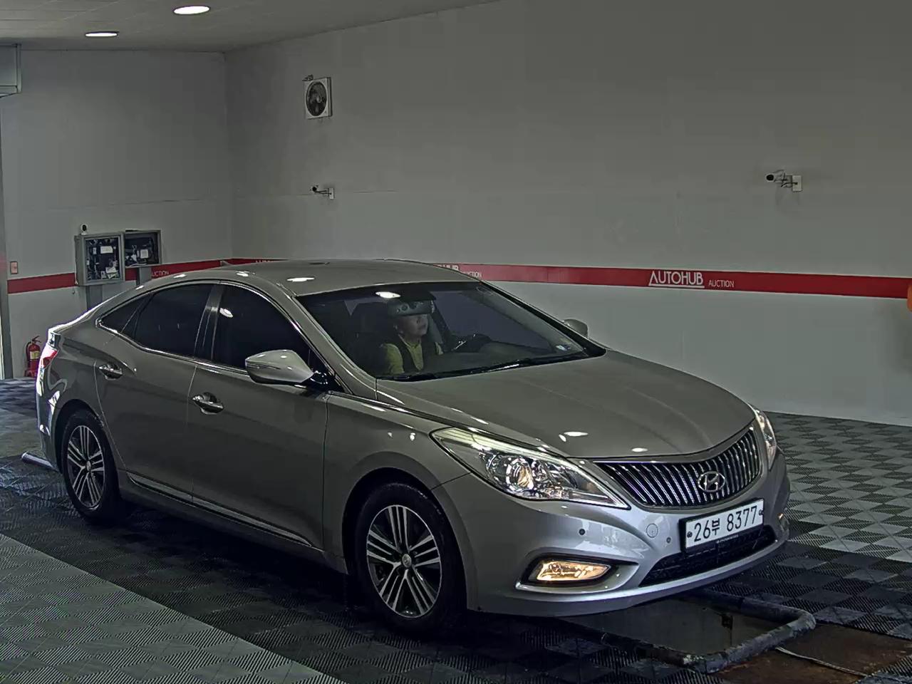 2014 - hyundai grandeur