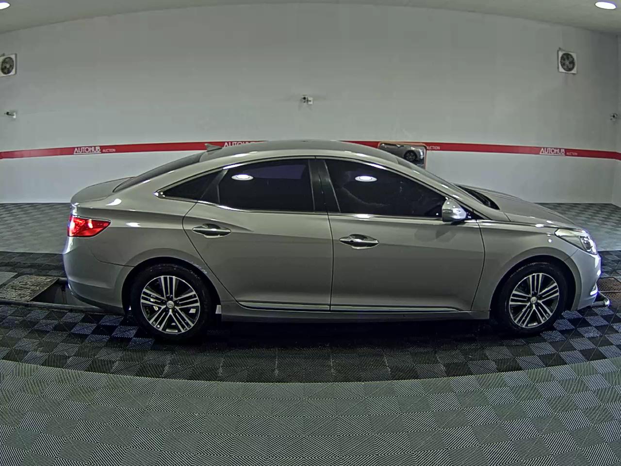 2014 - hyundai grandeur