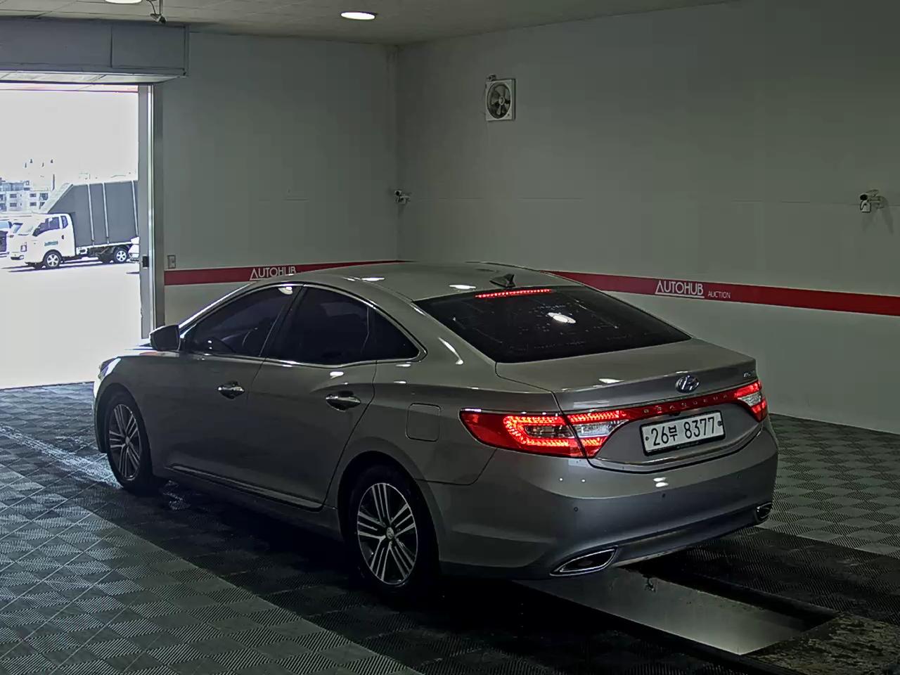 2014 - hyundai grandeur