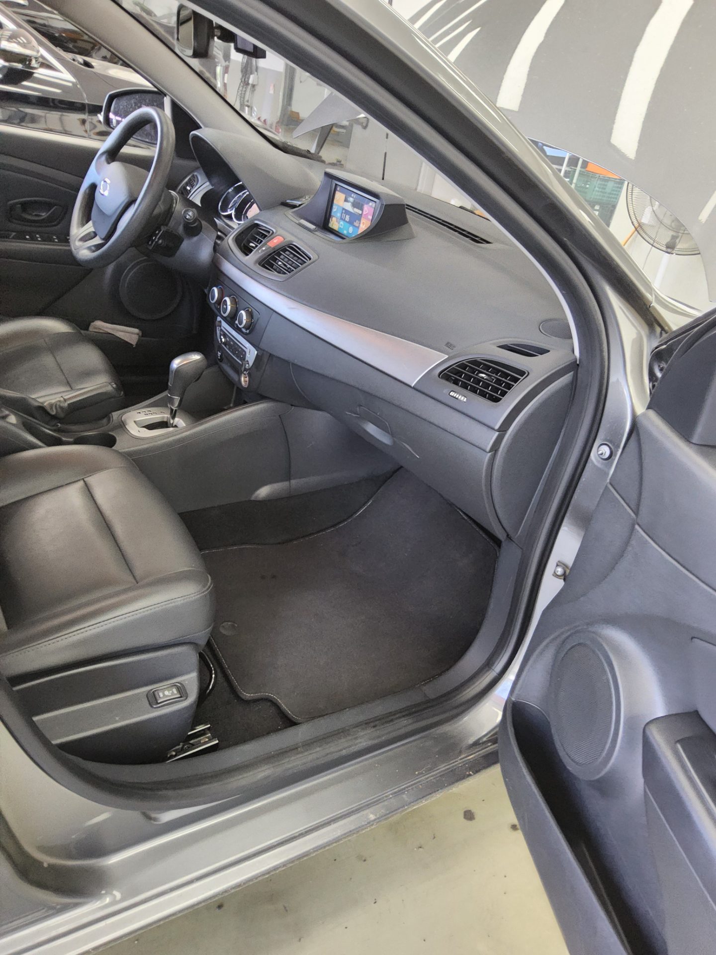 2019 - renault sm3