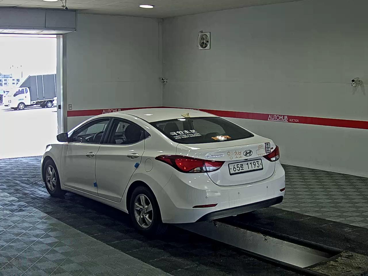 2014 - hyundai avante