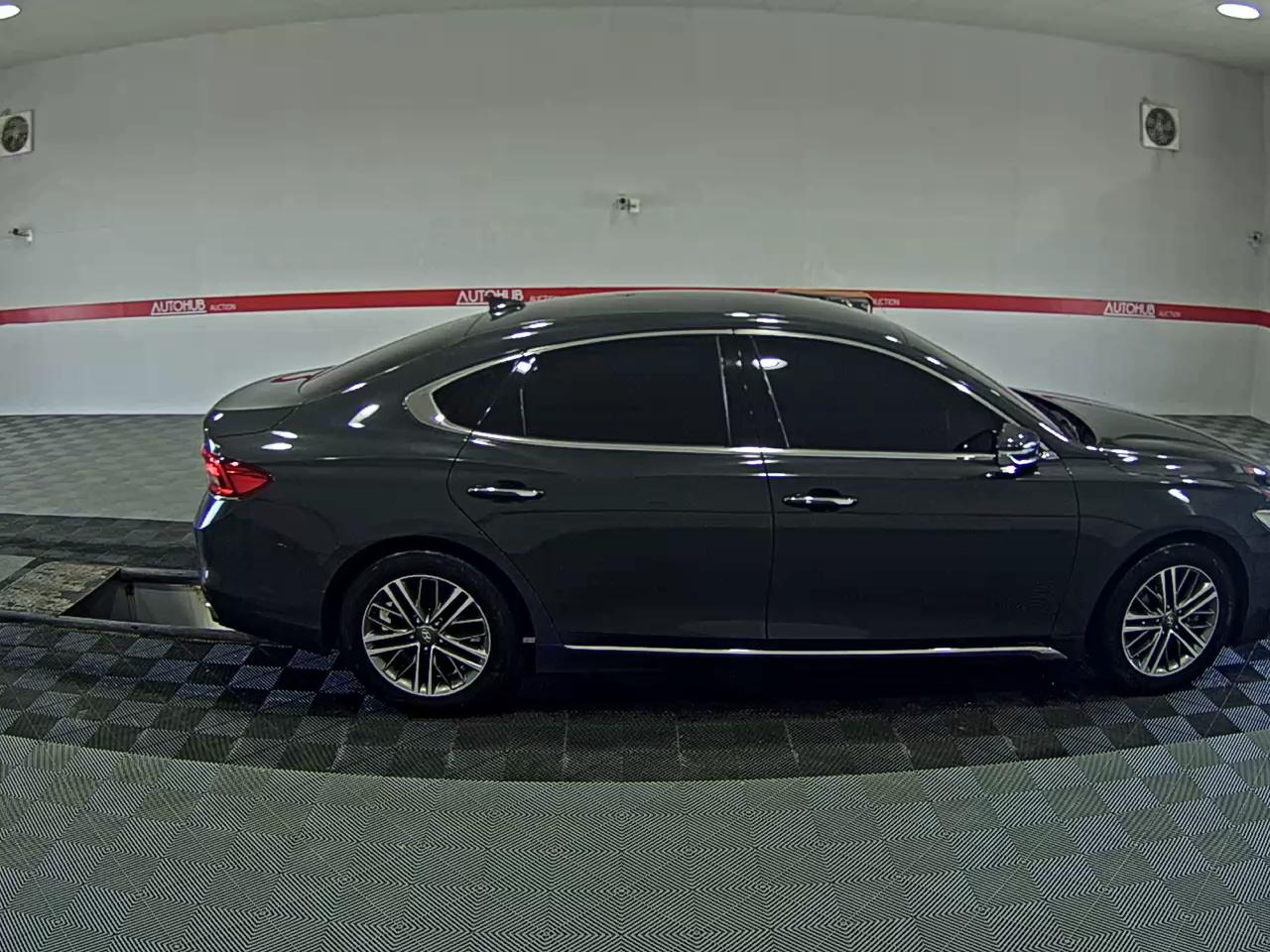 2018 - hyundai grandeur