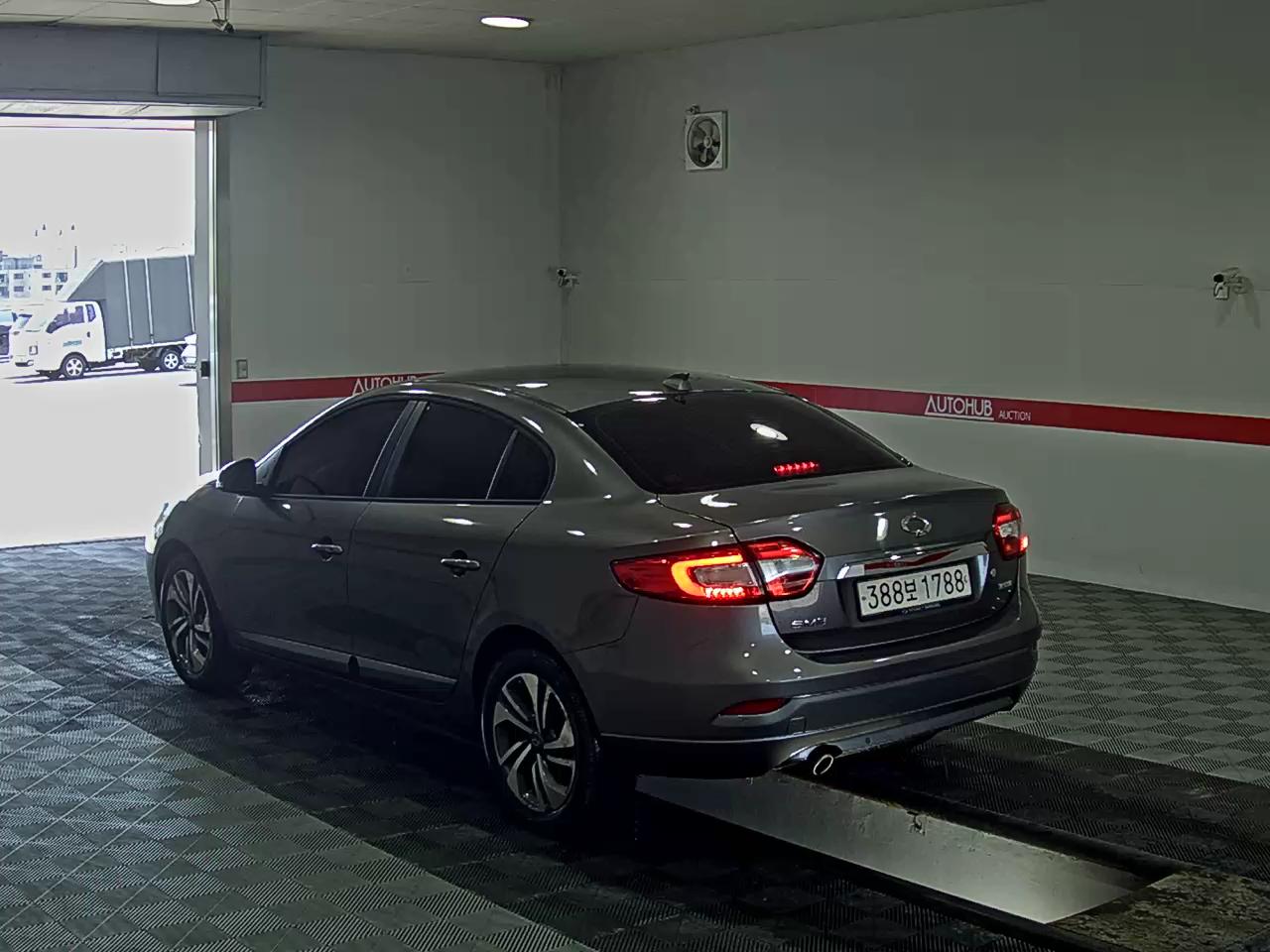 2019 - renault sm3