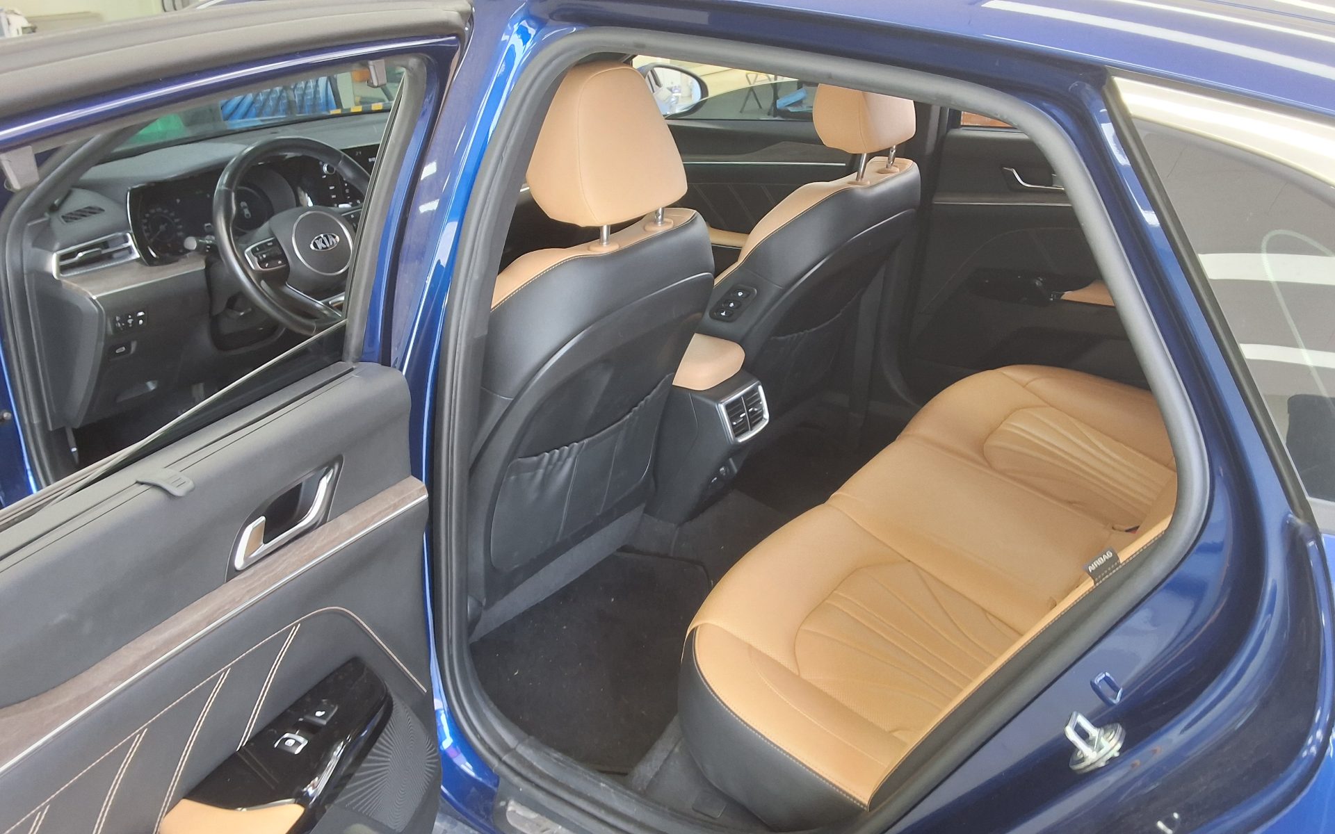 2021 - kia k5