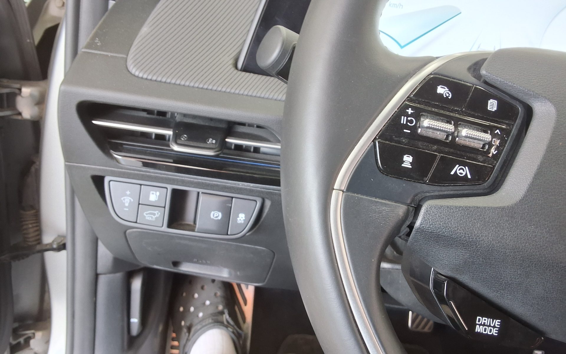 2023 - kia ev6