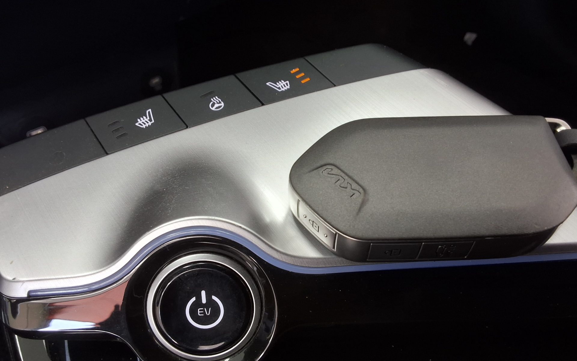2023 - kia ev6