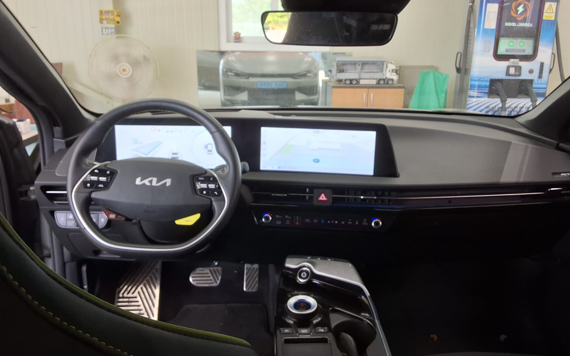 2023 - kia ev6