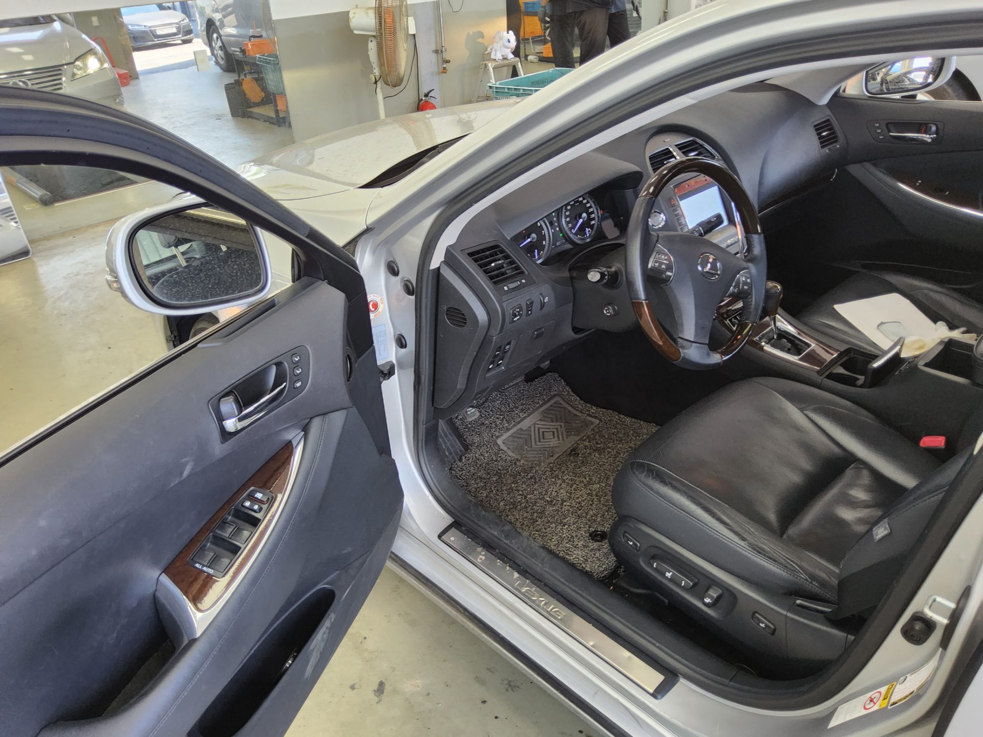 2011 - lexus es
