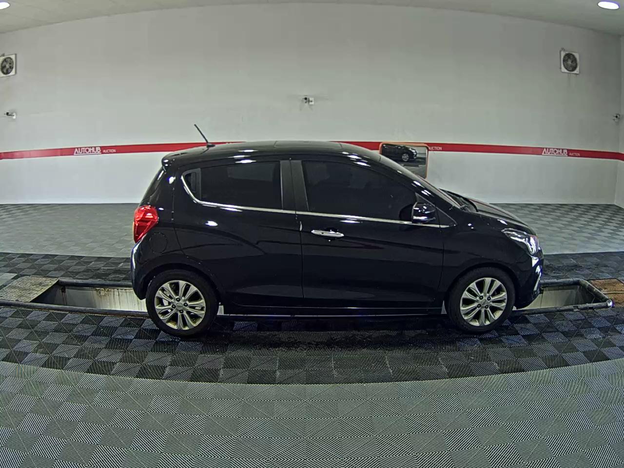 2017 - chevrolet spark
