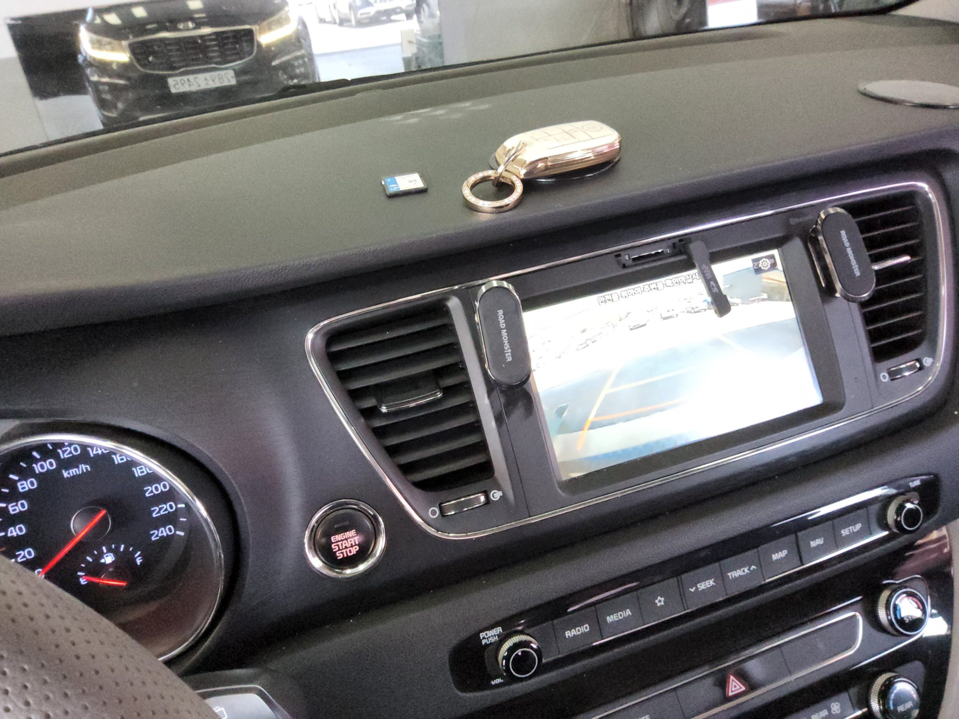 2020 - kia carnival