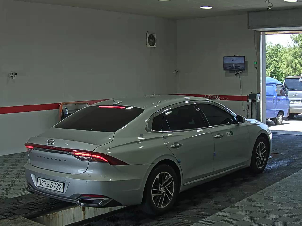 2020 - hyundai grandeur
