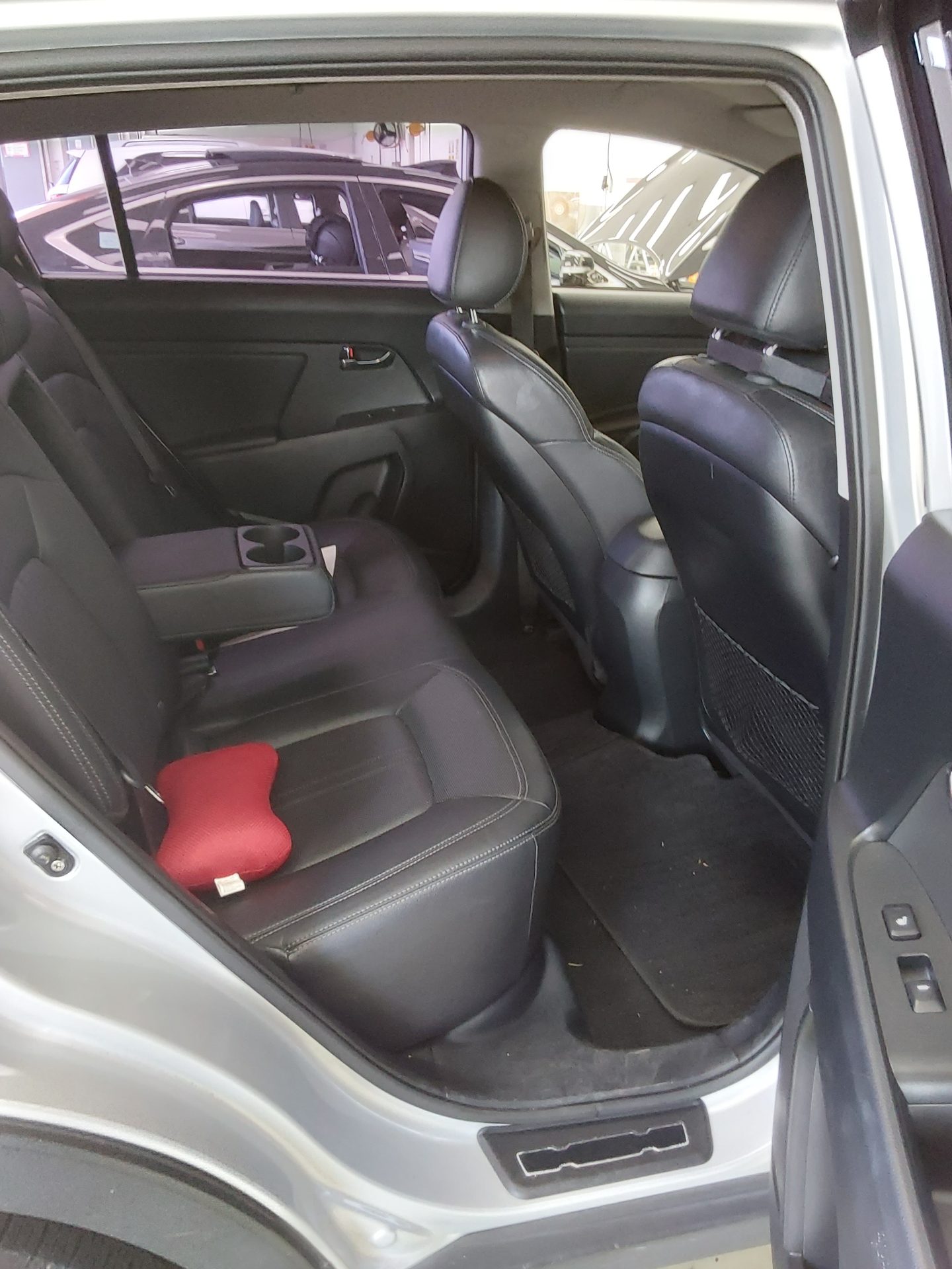 2011 - kia sportage