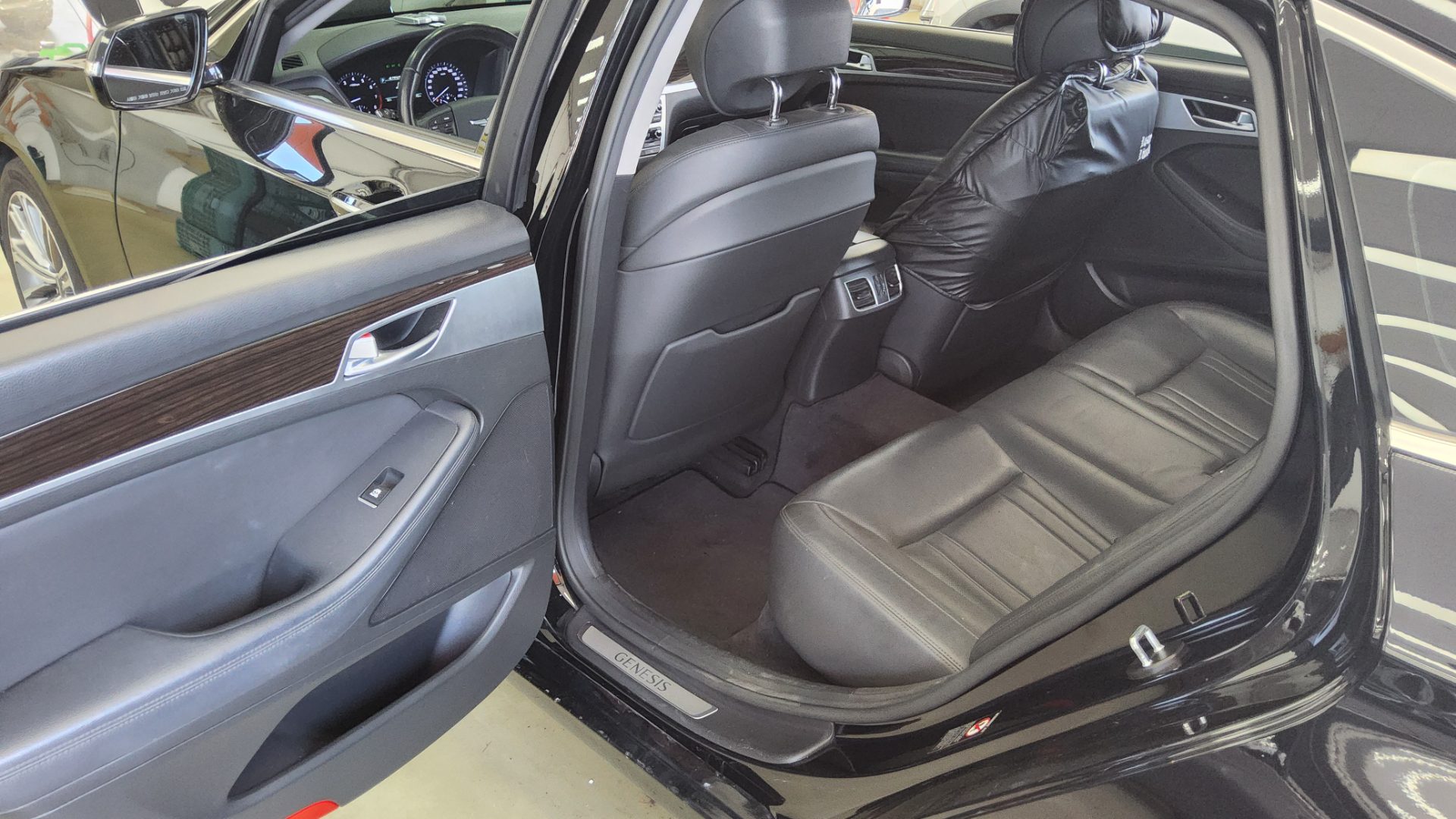 2017 - genesis g80
