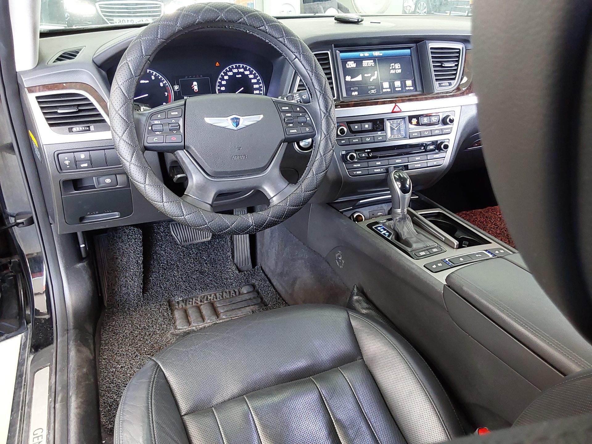 2016 - hyundai g330