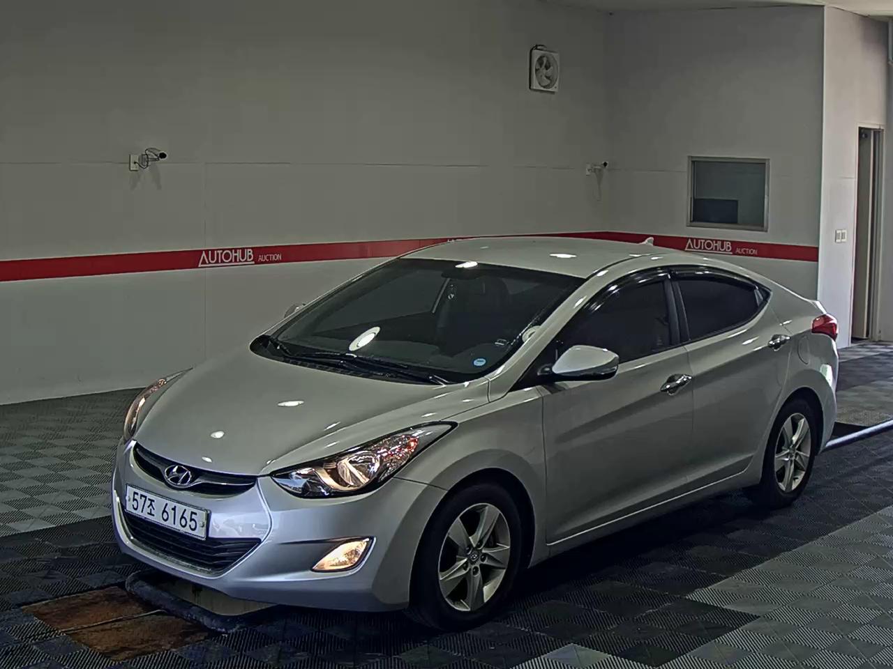 2012 - hyundai avante