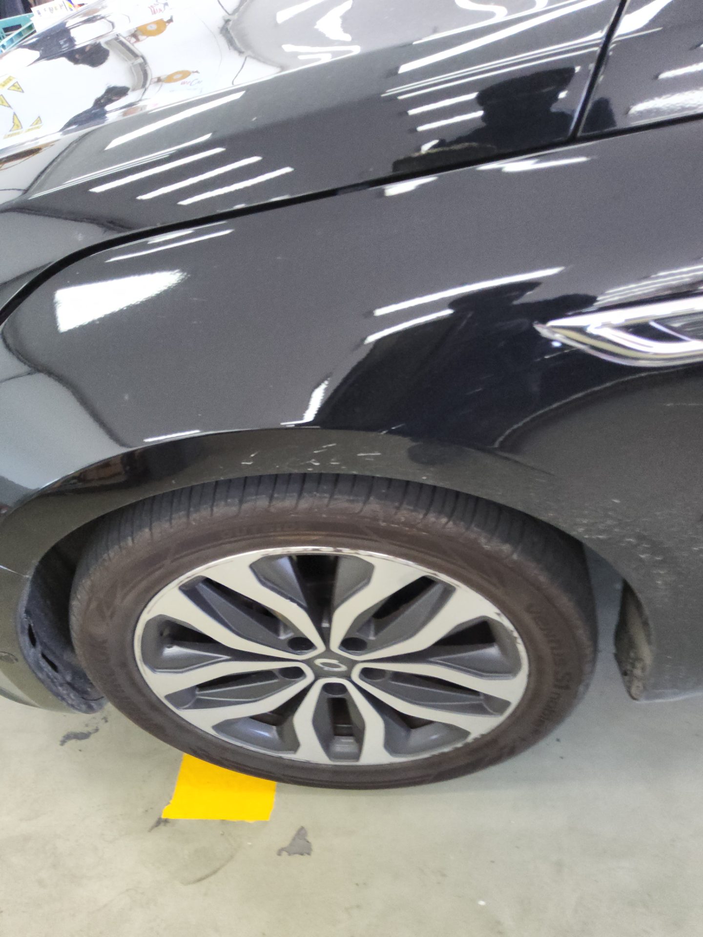 2016 - renault sm6