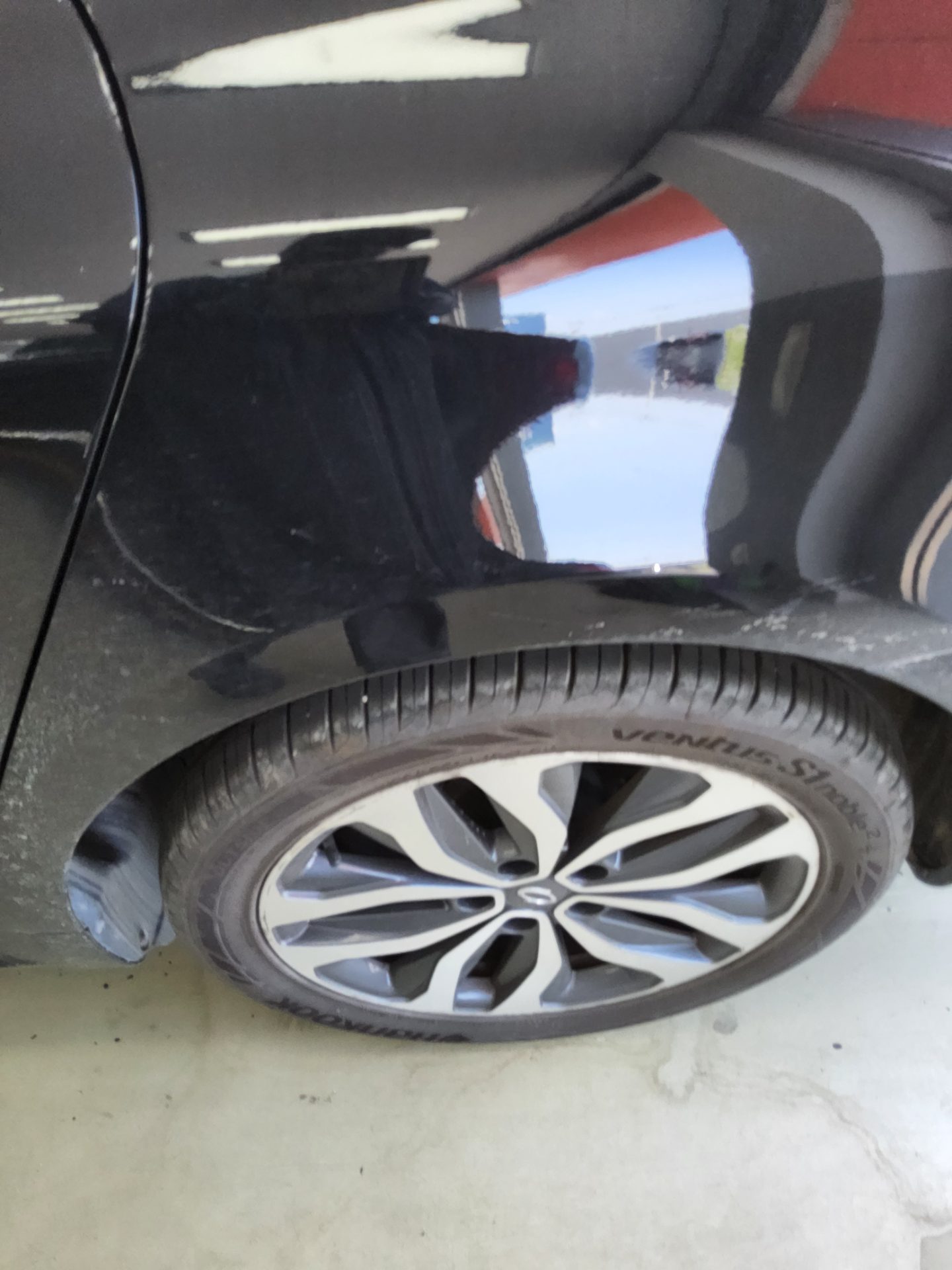 2016 - renault sm6