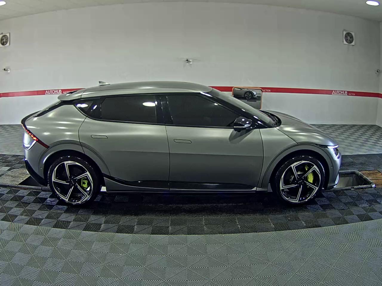 2023 - kia ev6