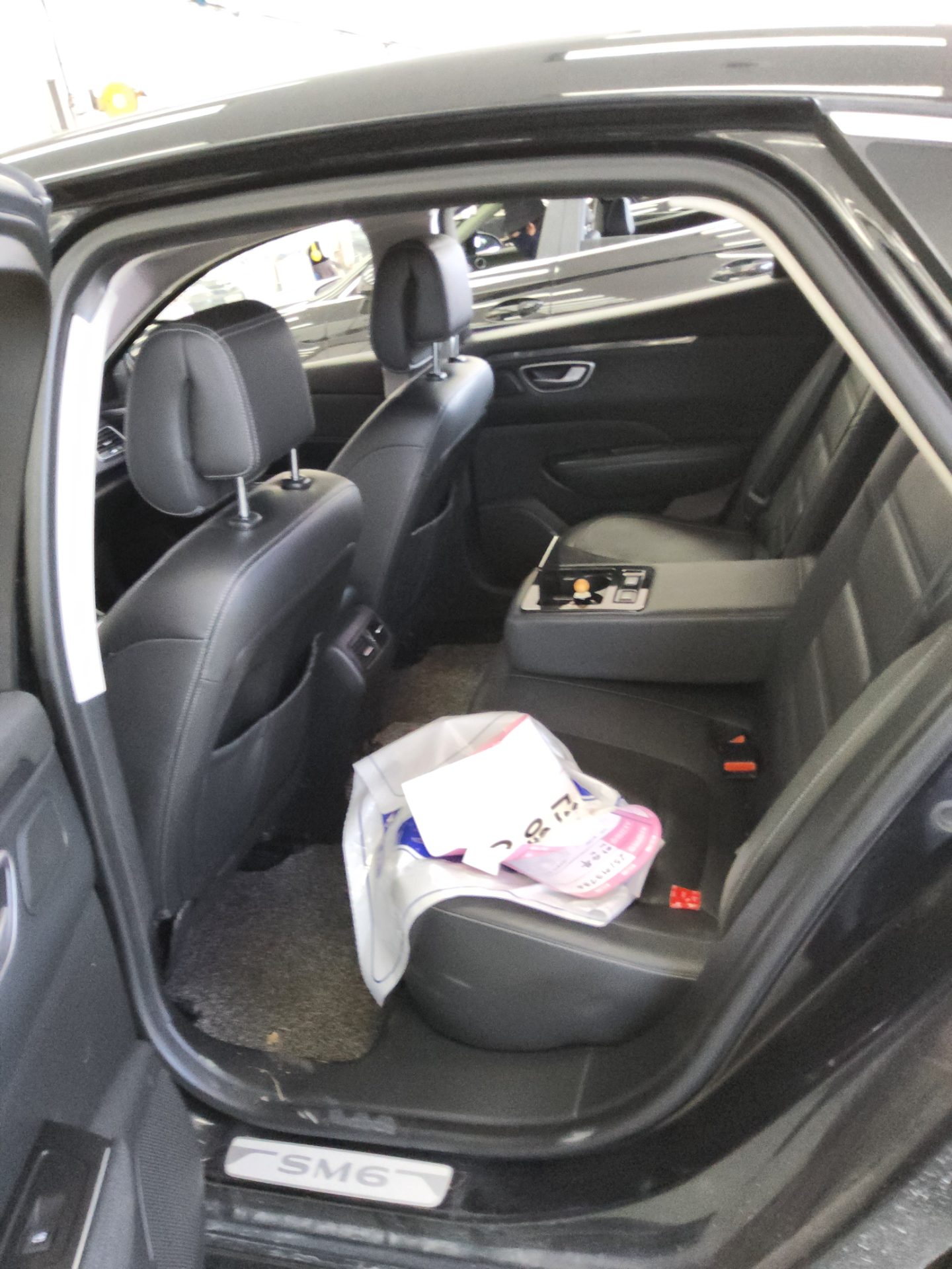 2016 - renault sm6
