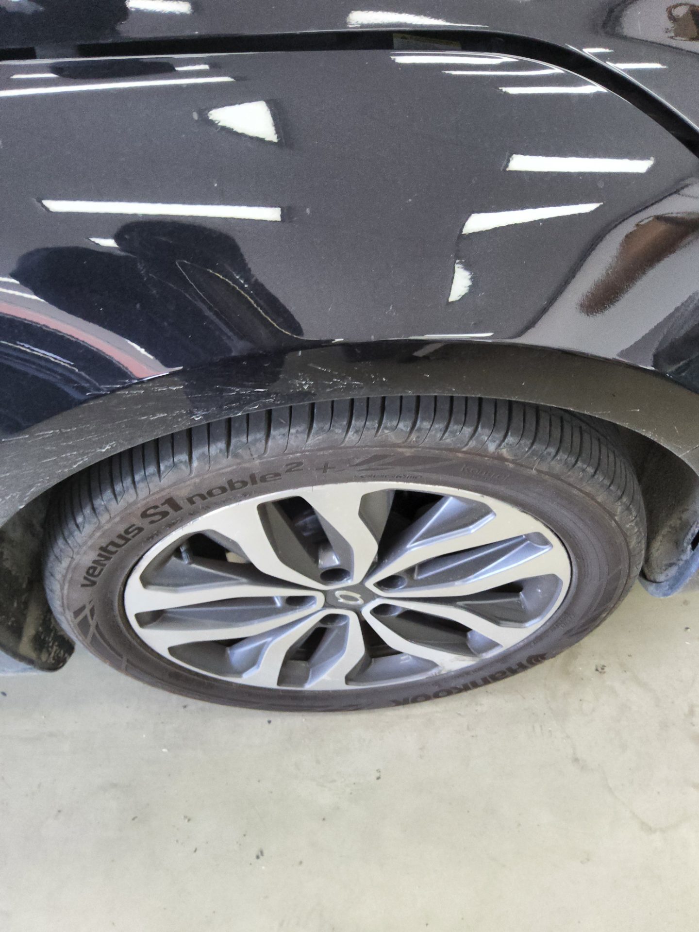 2016 - renault sm6