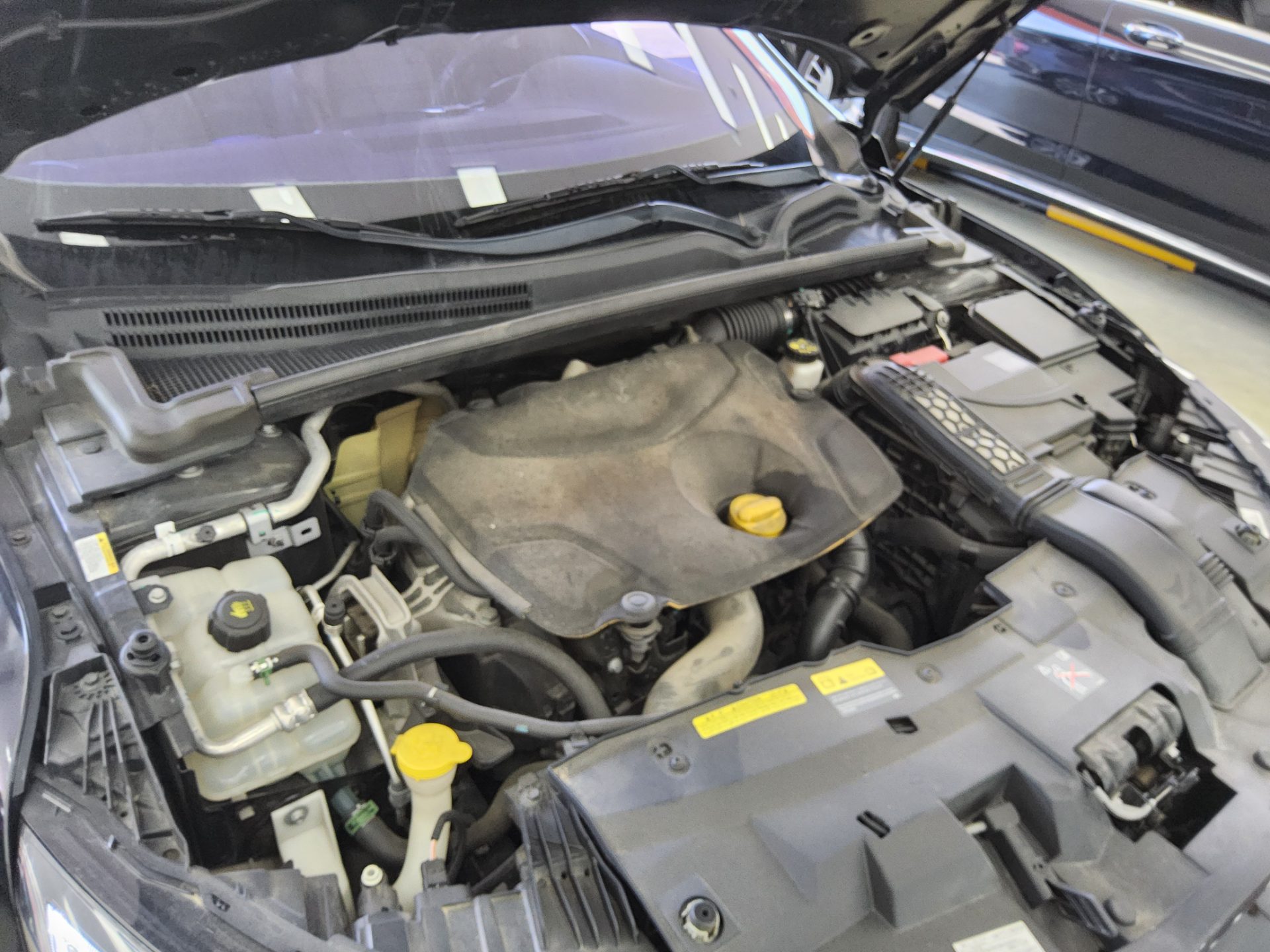 2016 - renault sm6