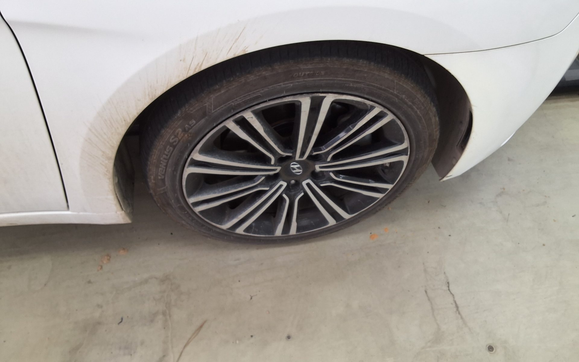 2016 - hyundai i40