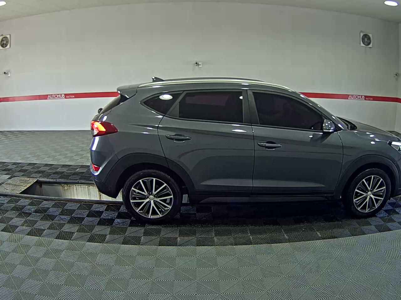 2016 - hyundai tucson