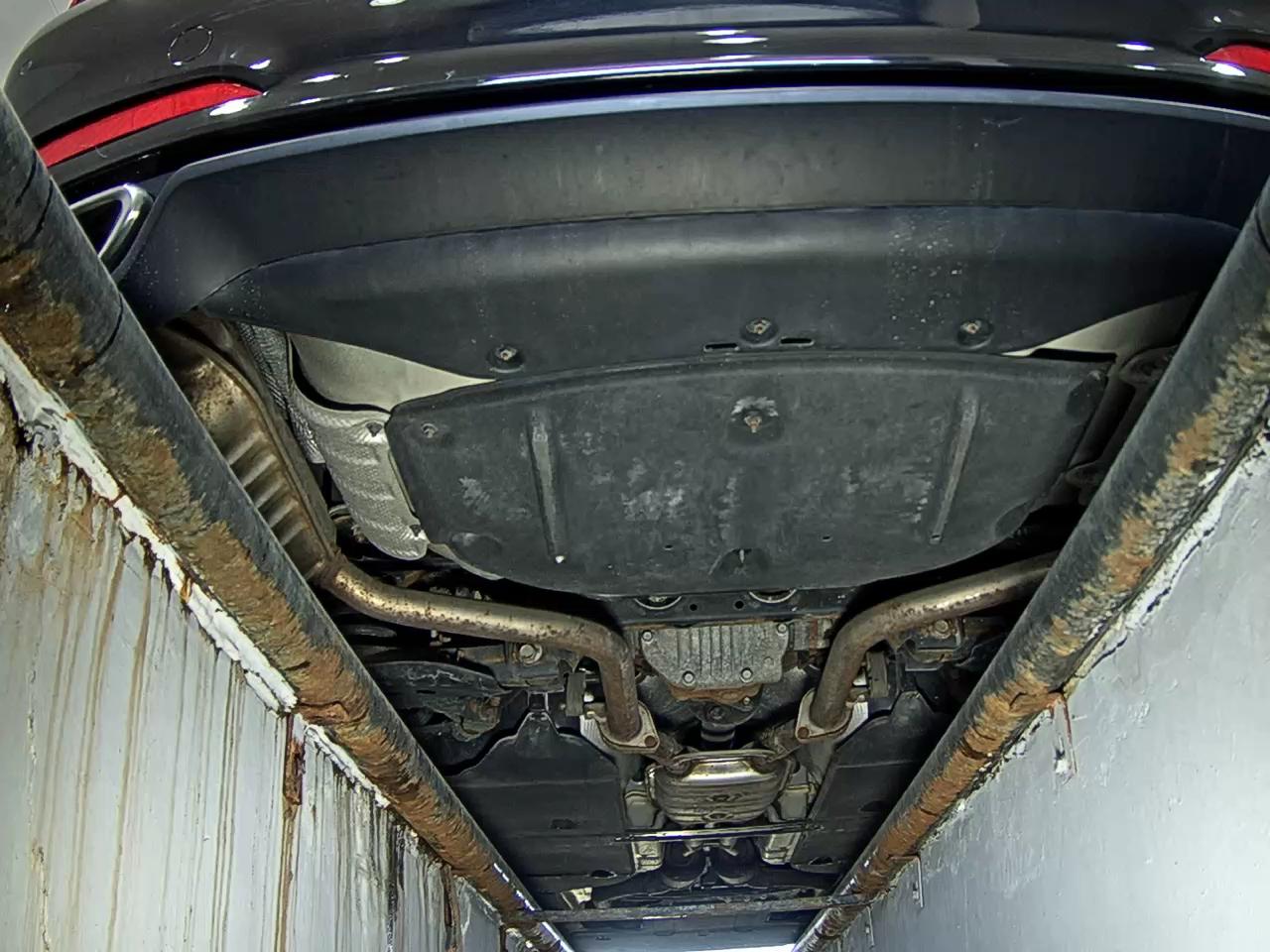2016 - hyundai g330