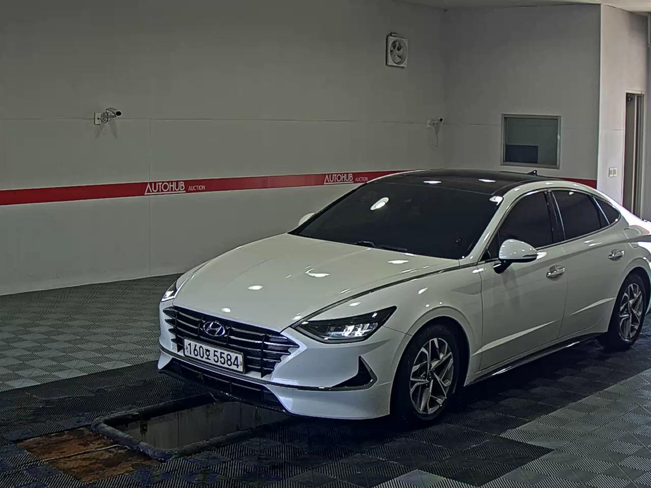 HYUNDAI SONATA (DN8) RENTAL CAR