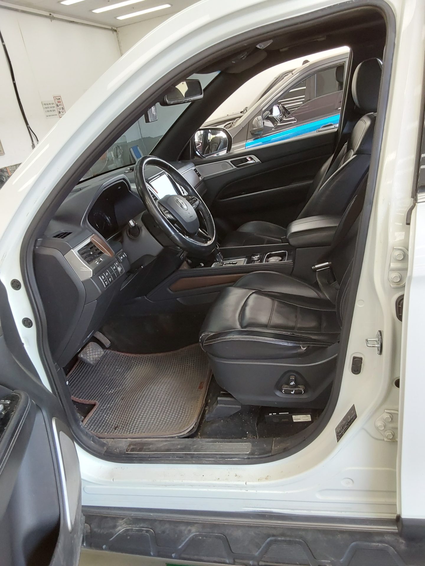 2018 - ssangyong rexton