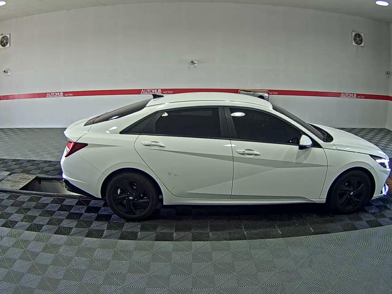 2023 - hyundai avante
