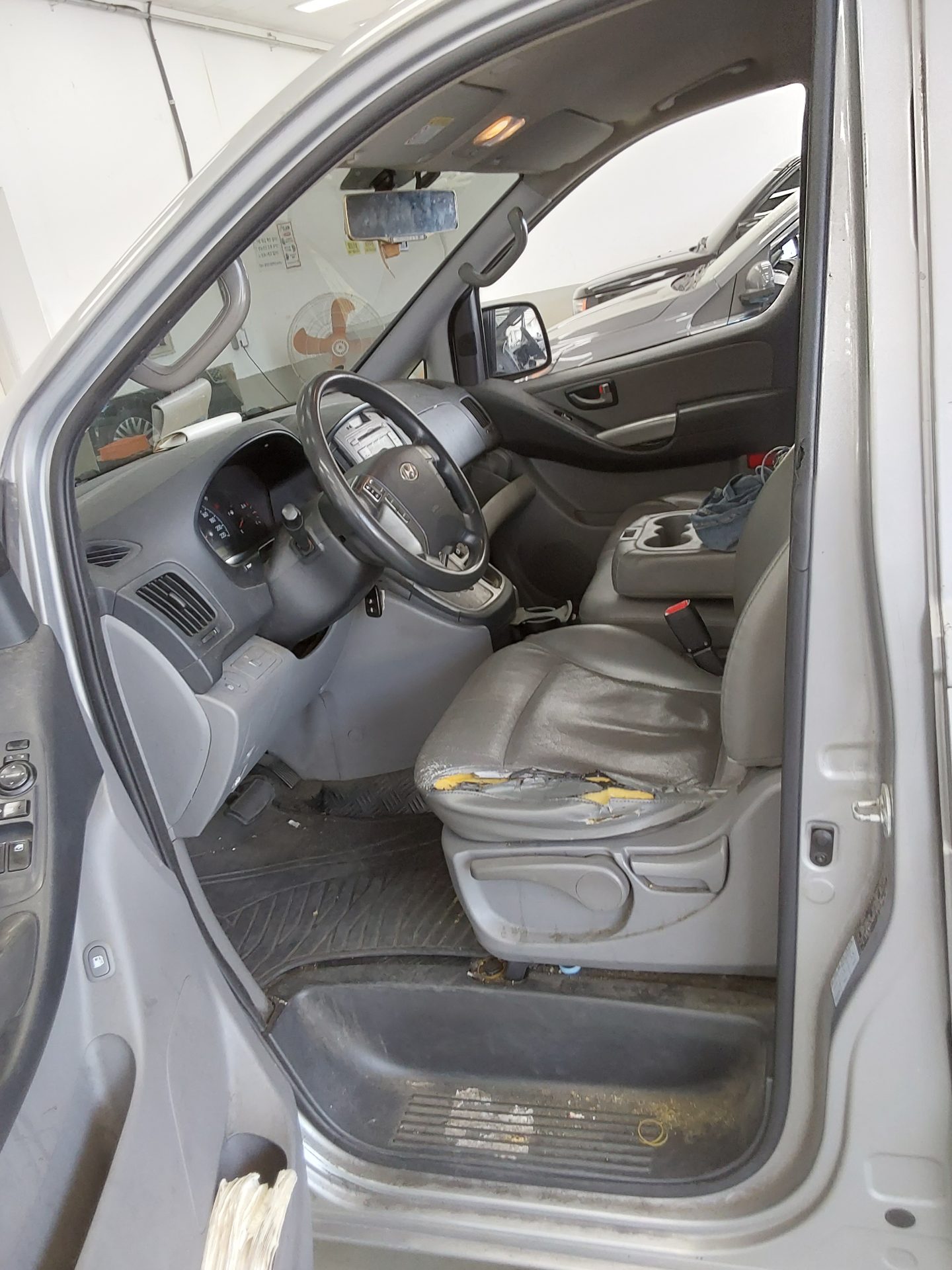 2015 - hyundai grand starex