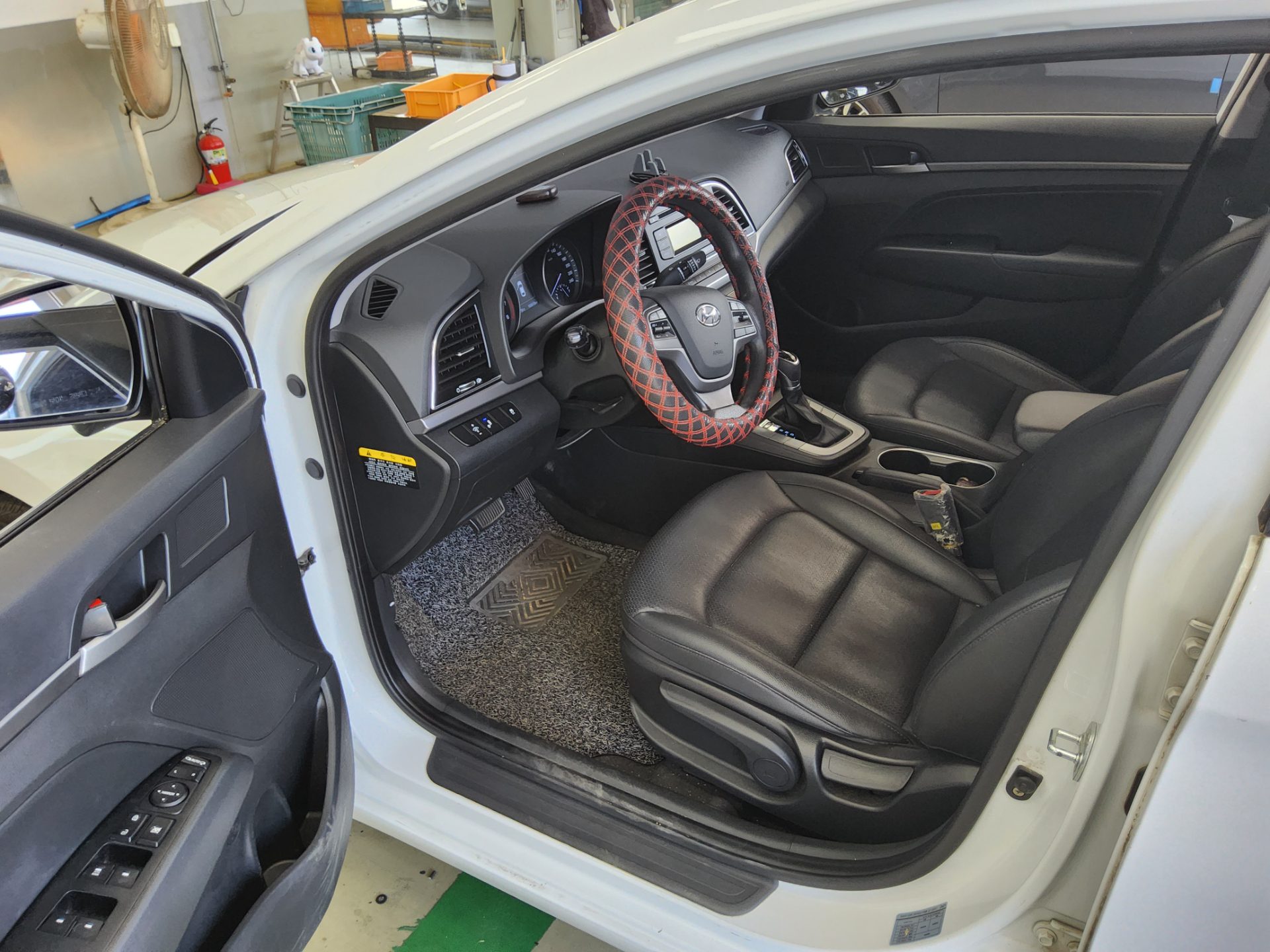 2017 - hyundai avante