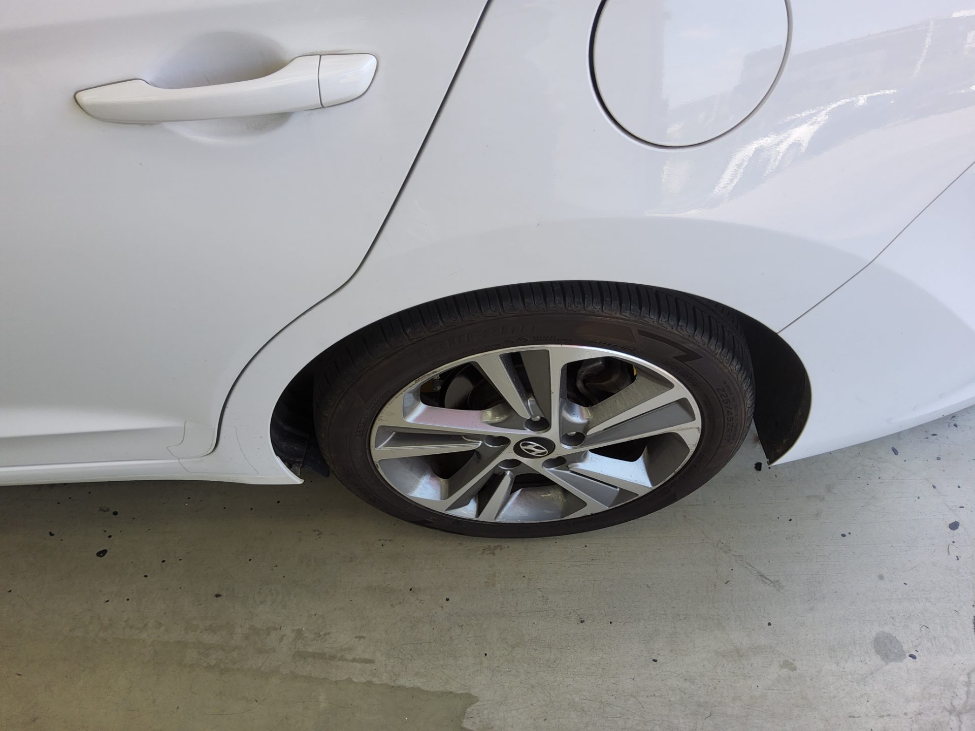 2017 - hyundai avante