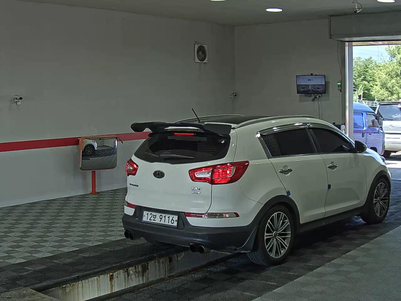 2012 - kia sportage