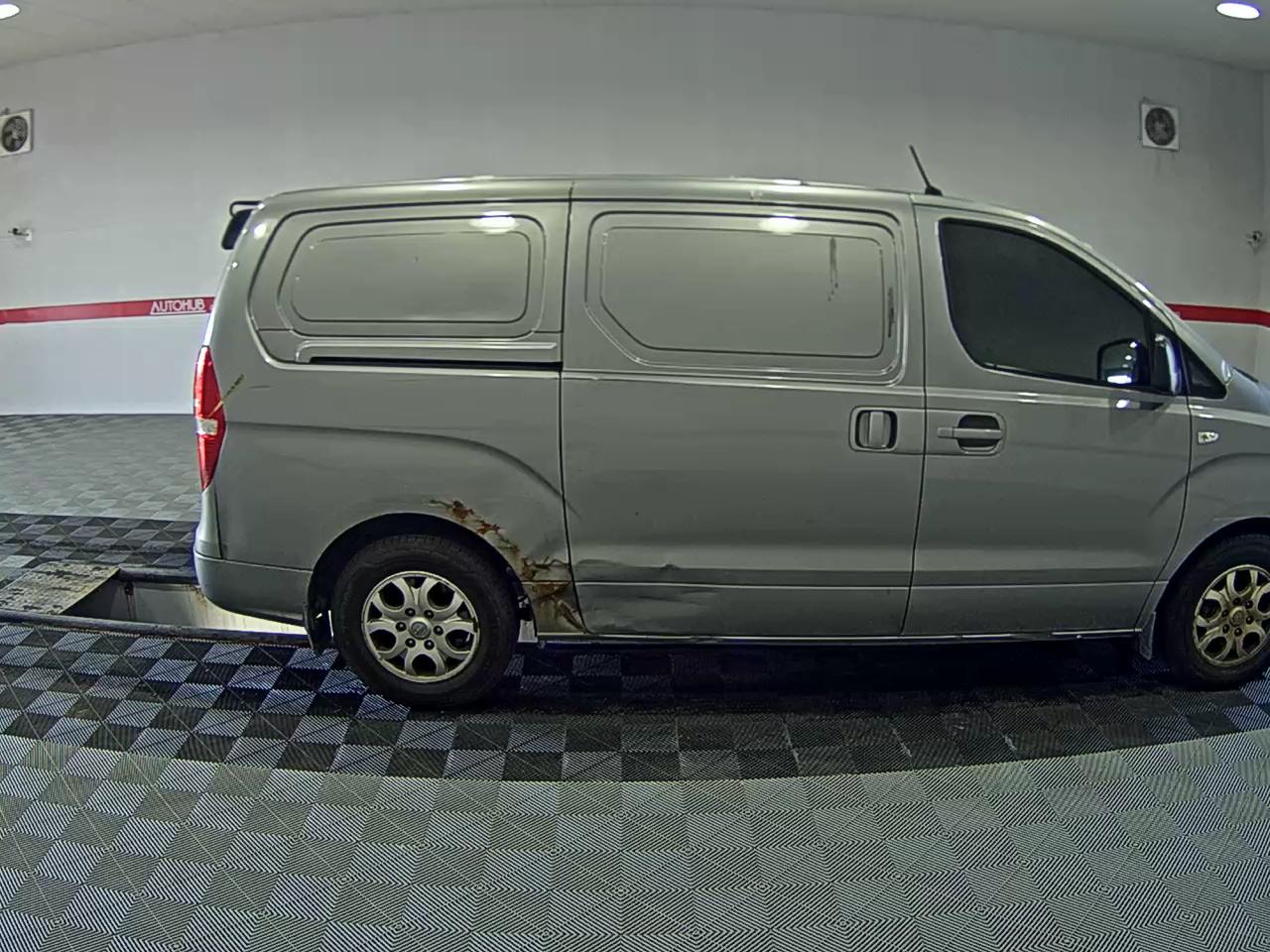2015 - hyundai grand starex